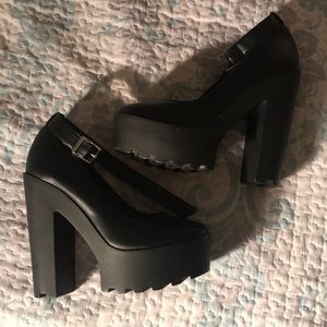 Black chunky platform heels